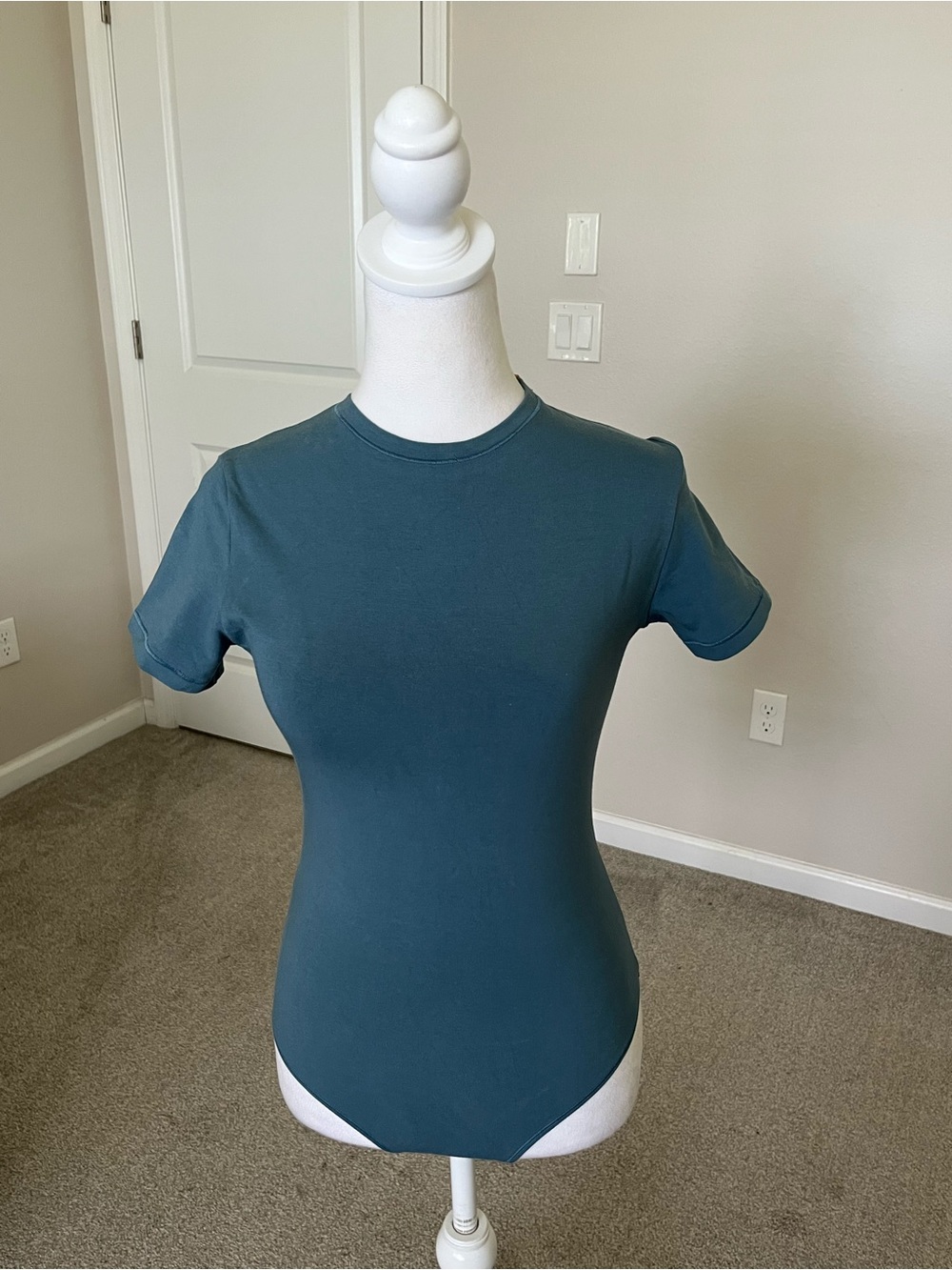 NWT Quince Organic Cotton Blend Teal Short-Sleeve Crewneck Bodysuit Size Small